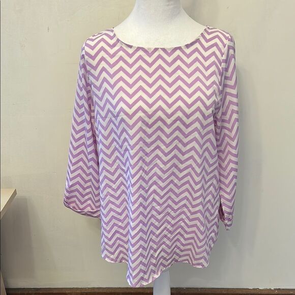 Everly Chevron Patterned Purple White Women's Blouse Size M EUC - Picture 1 of 8